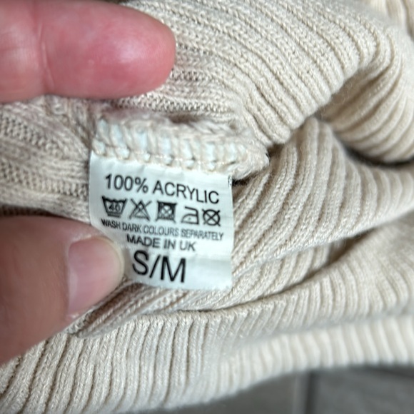 Cropped ribbed sweater with turtleneck - Picture 4 of 4